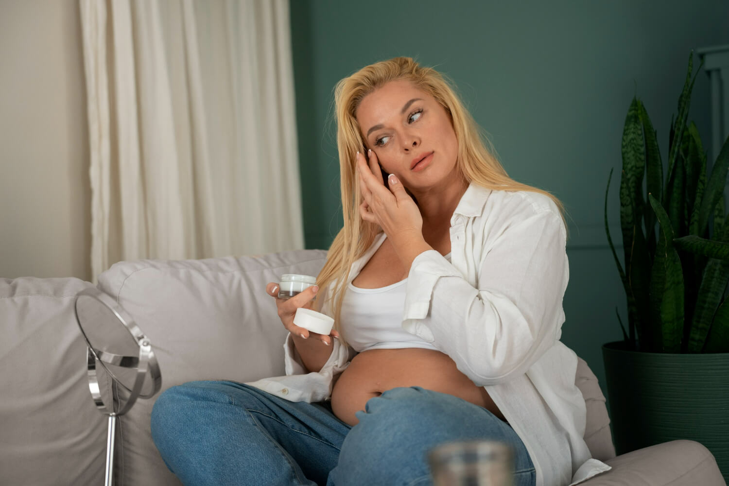 Acneea in timpul sarcinii Acneea in timpul sarcinii