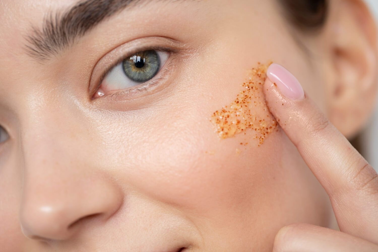 Niacinamide si ingrediente cosmetice